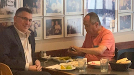 אמנון אברמוביץ וגדעון סער, צילום: מתוך הטוויטר של ינון מגל